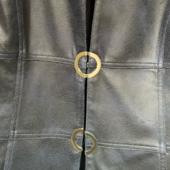 Stunning dark navy faux leather fitted jacket - Picture 3 of 10